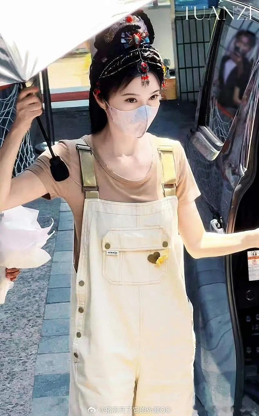 不是，景甜都拍了多少古偶了，怎么感觉司藤后全是古装剧啊？ ​​​