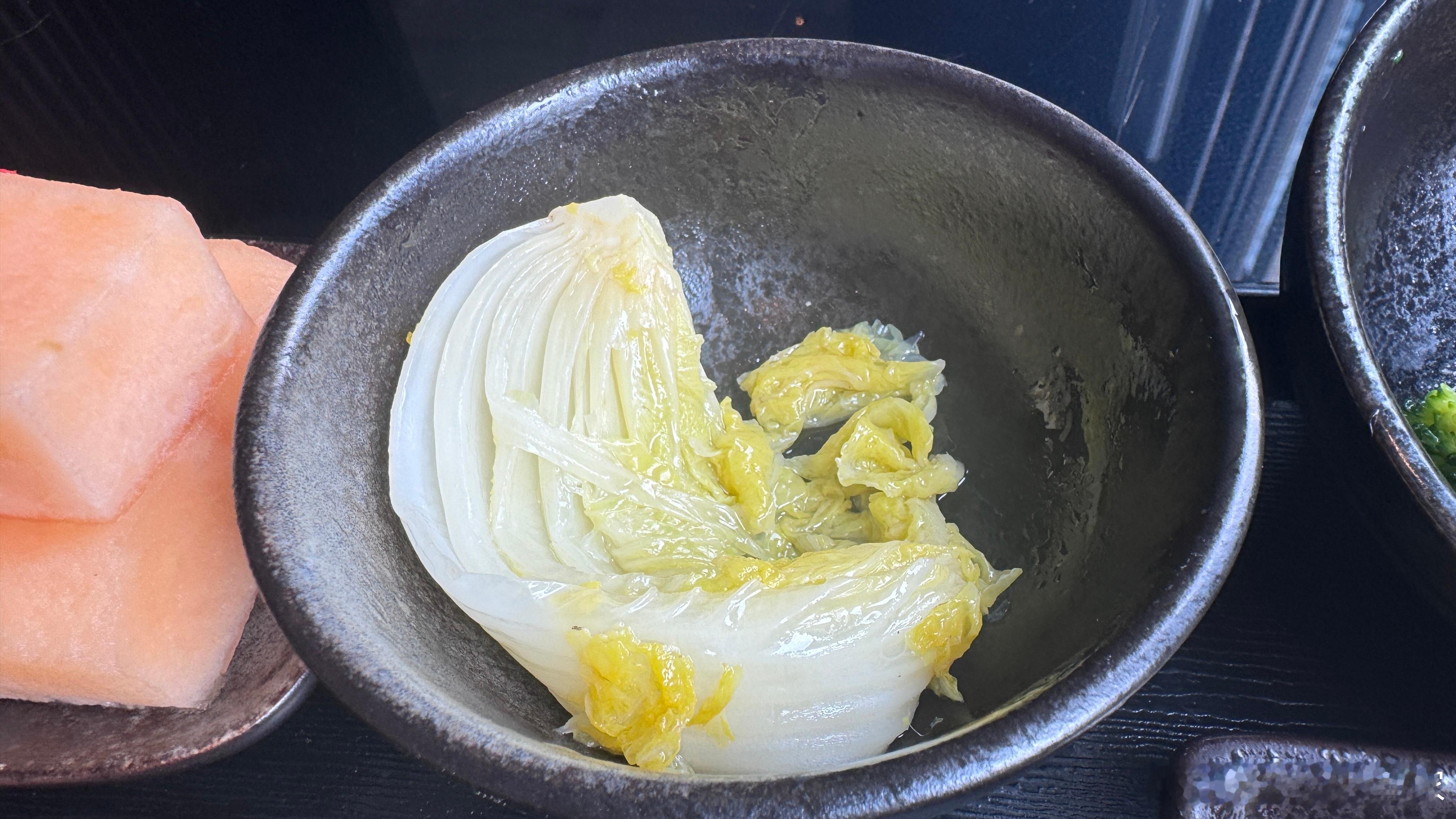看到一半，直播被封了…估计是某家公关实在忍不了了，赶紧安排给断了吧，不然麻烦更大
