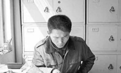 2010年，山东一大学生村官，考上了江西的警察编制之后，却被告知，他已经被列为网