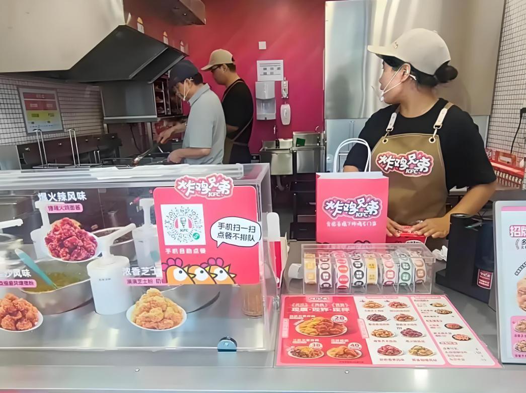 哎，我之前还真以为外卖市场就是那些纯外卖店把我们吃得满头雾水，大家都说“黑厨房”