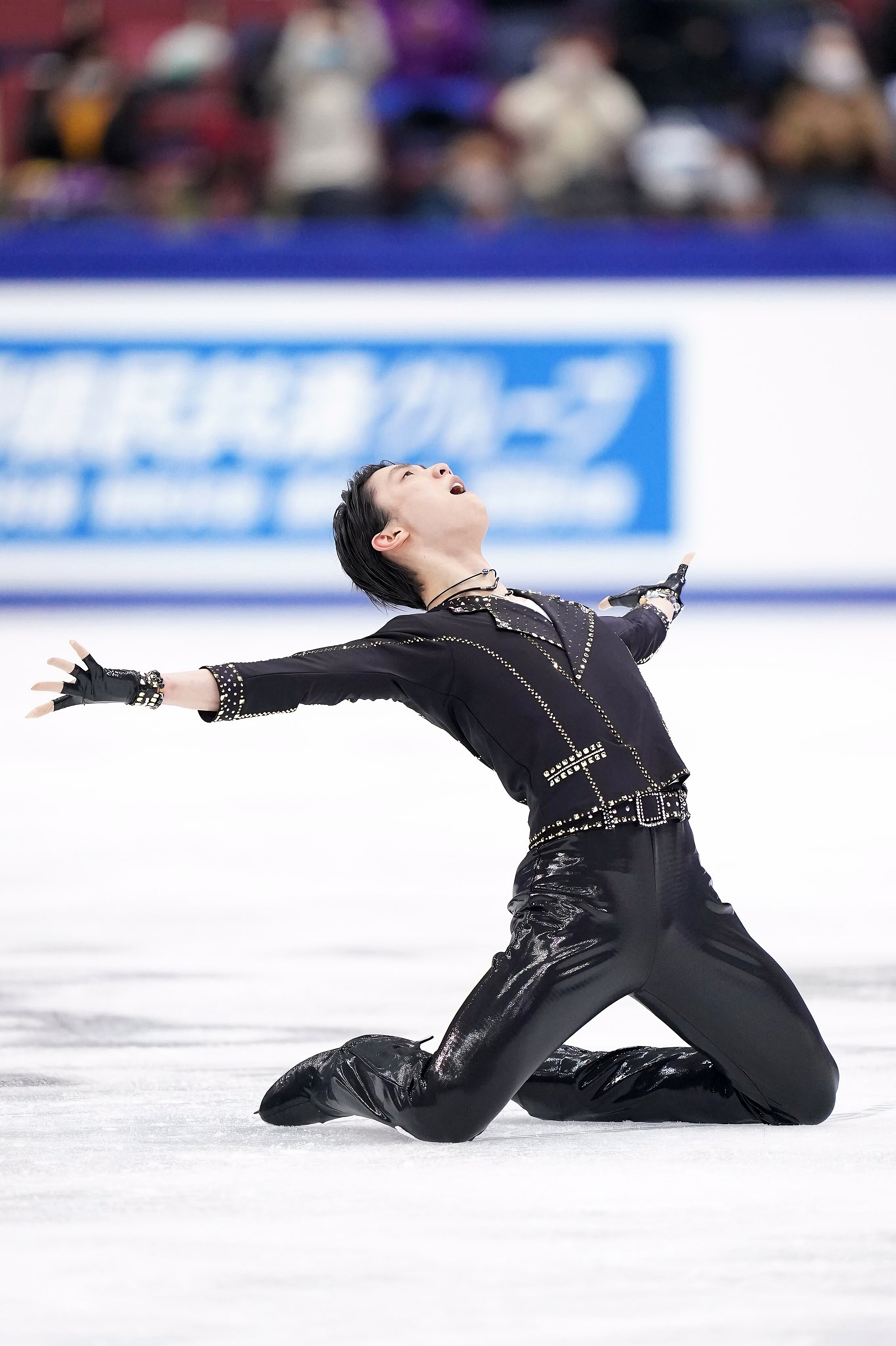 羽生结弦[超话]羽生结弦 ✨⛸️✨一组《Let Me Entertain You