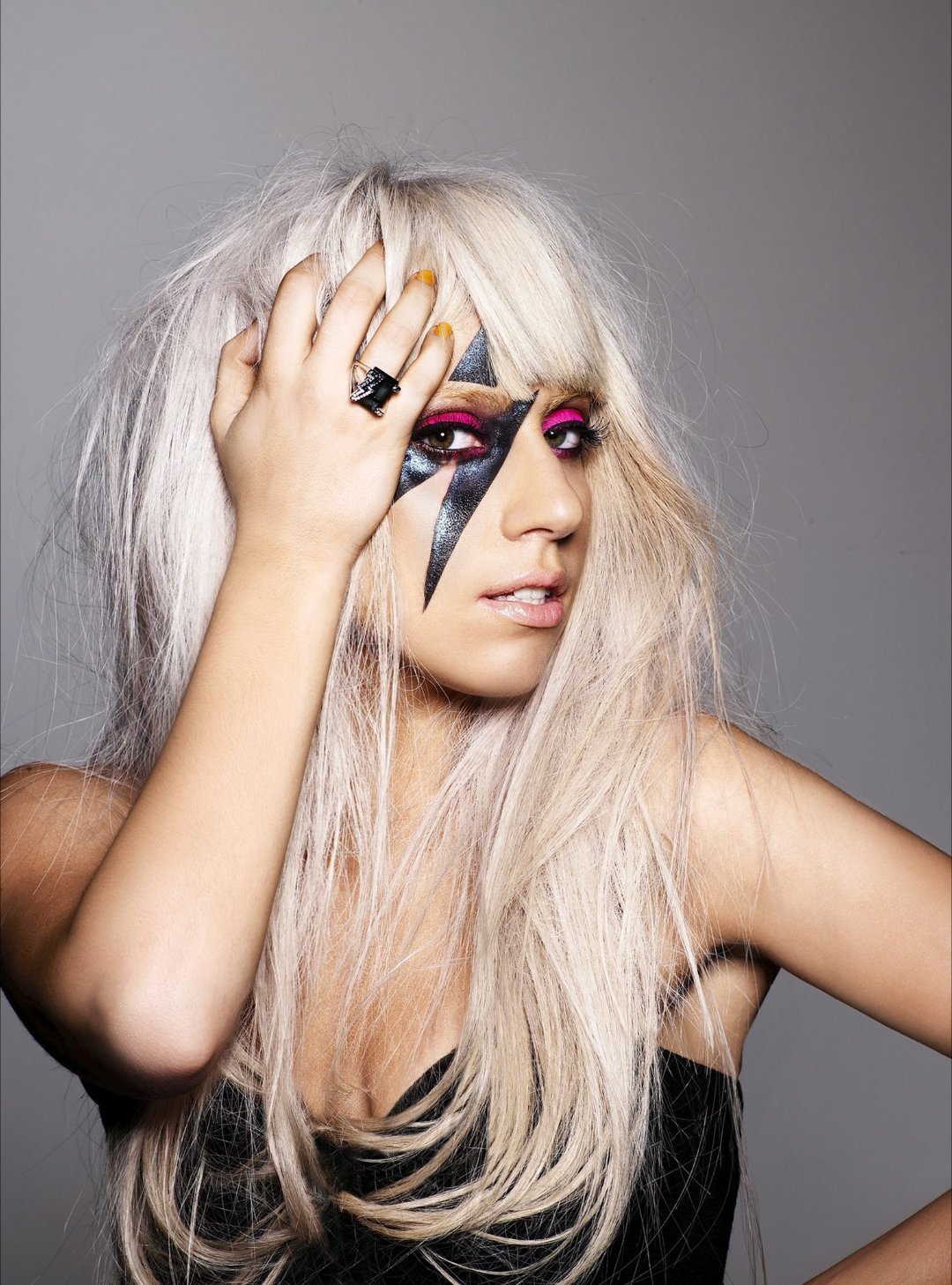 Billboard 工作人员就 Lady Gaga 重塑流行音乐格局发表了看法：
