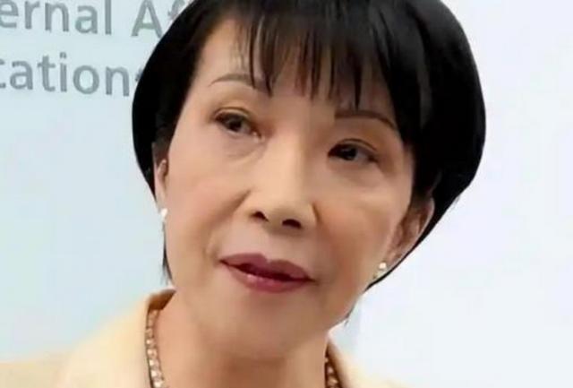 一个在日本的华人说了一句意味深长的话，他的大概意思是，如今中国如果和日本开战，或