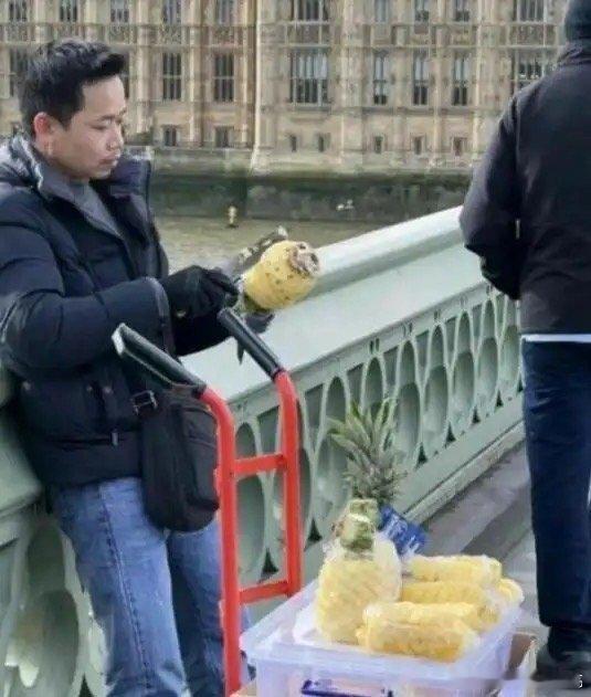 在国外卖这个，城管应该管不了吧 ​ ​​​