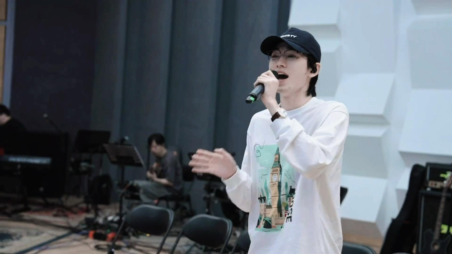 好清爽🎤 