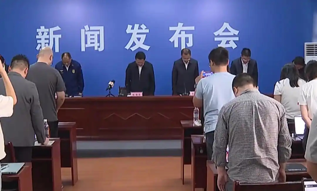 不希望再看到这样的市长道歉