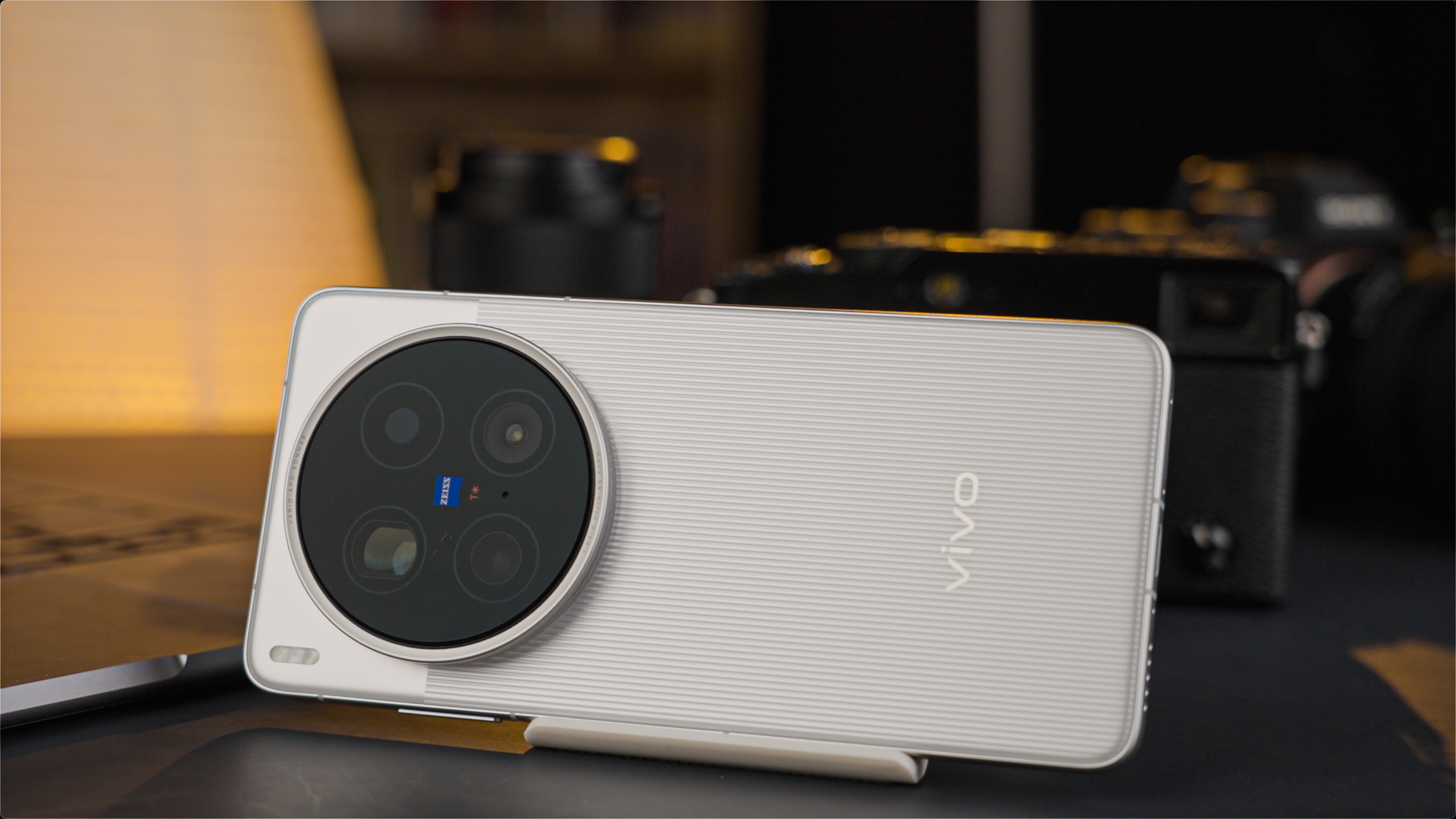 vivo X200 Ultra  可靠性测试  外放够响、5G够快、弱网够稳，最