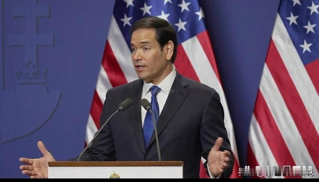 24小时，381架无人机，分三批扑向莫斯科。
乌克兰那边按下发射钮。俄罗斯这边雷