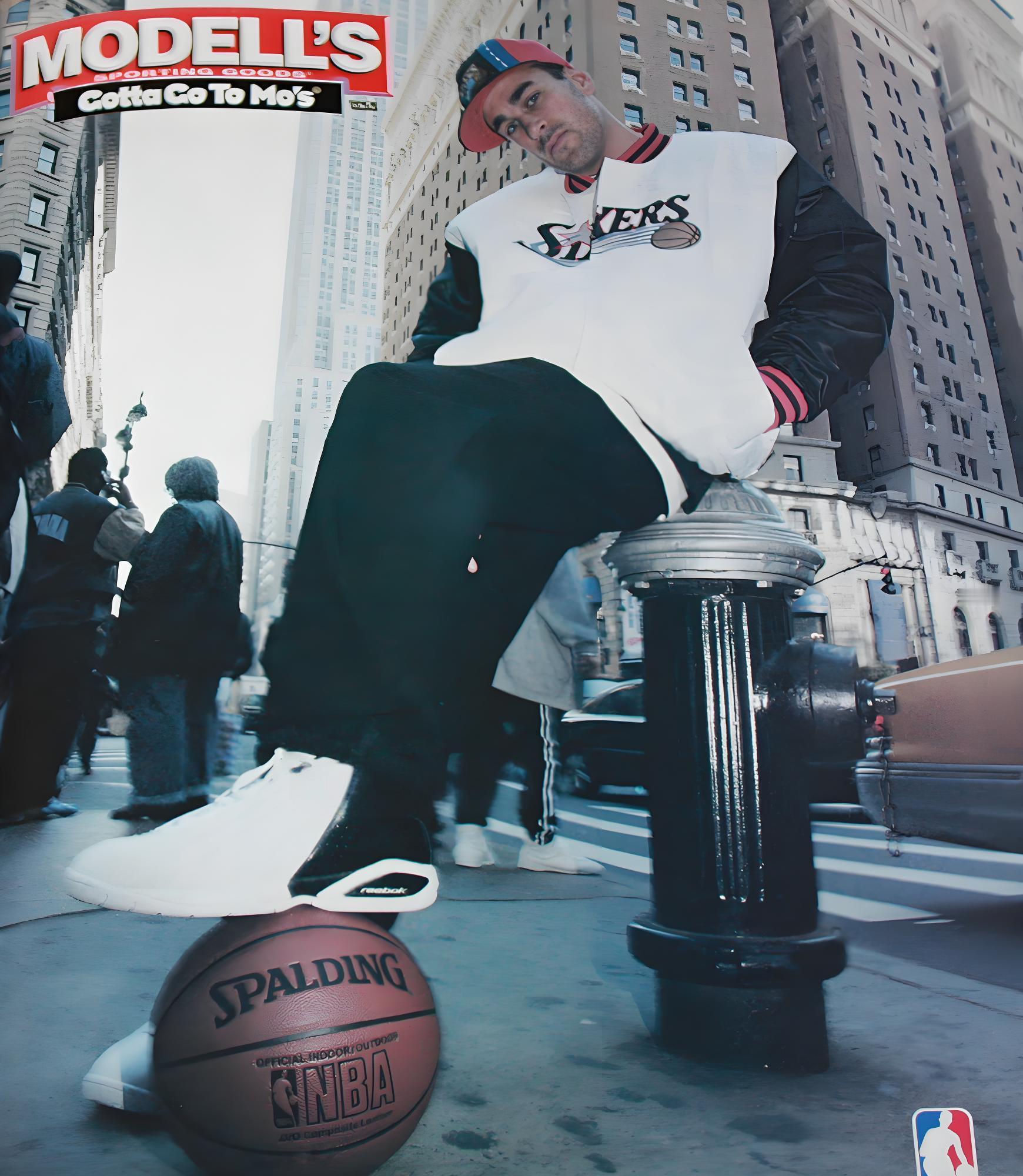 NBA 官方赞助  Reebok Spalding球鞋广告  鞋控的日常  球鞋