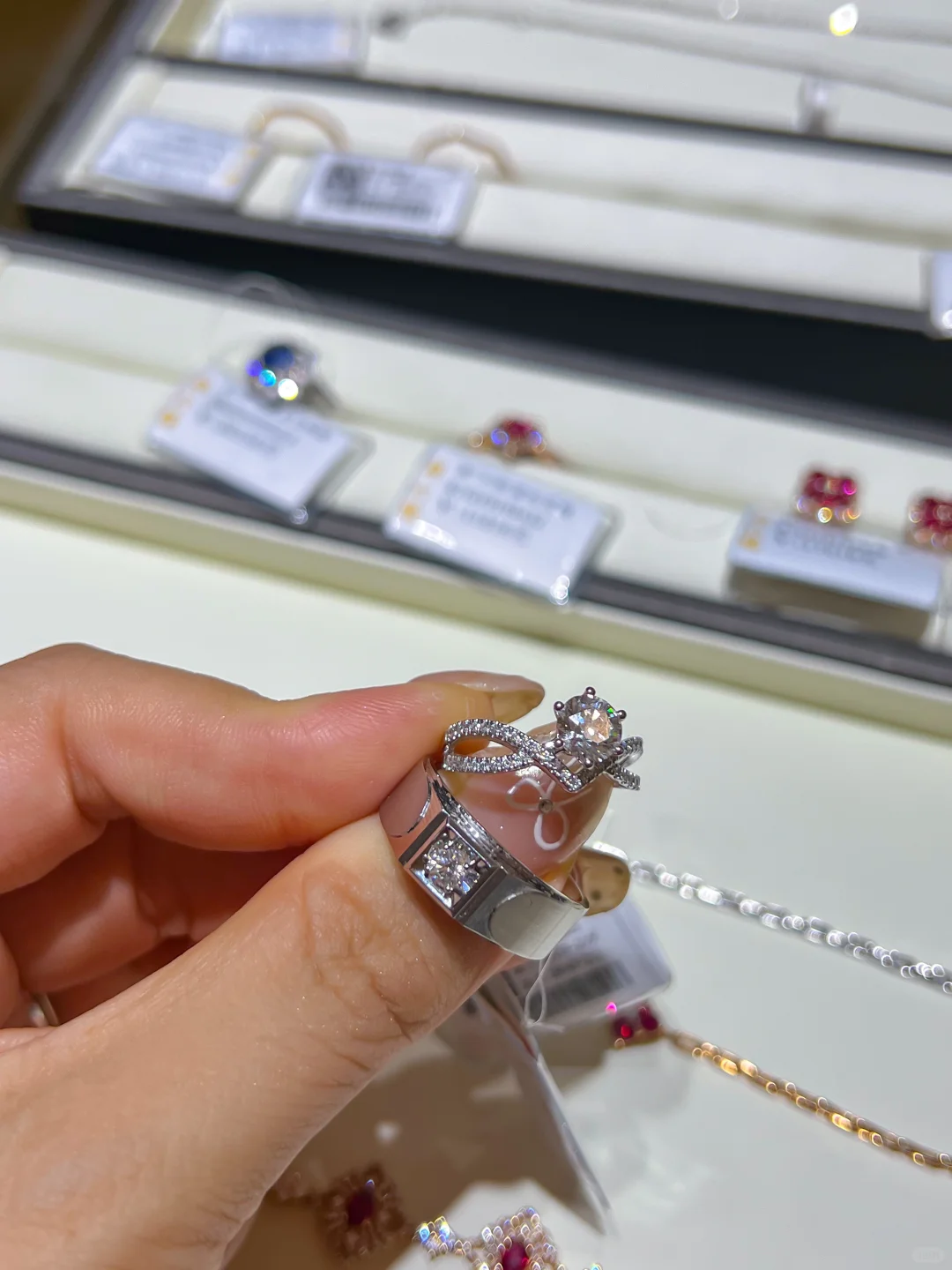 老公说七夕礼物🎁金手镯随便选… 在线等！