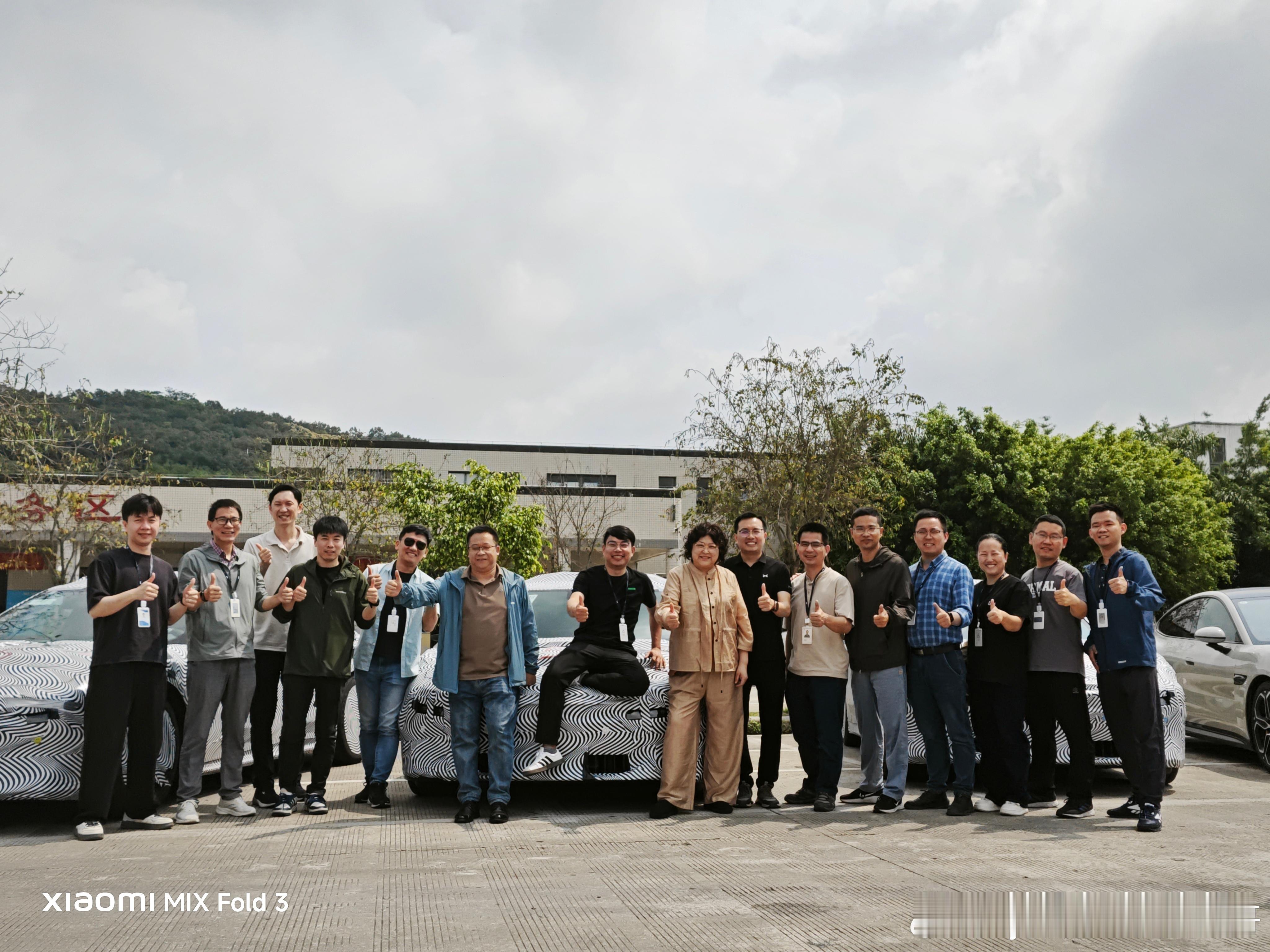 有个带着伤病还要坚持第一时间验收自己新产品的公司管理者，对公司来说是多大的福气。