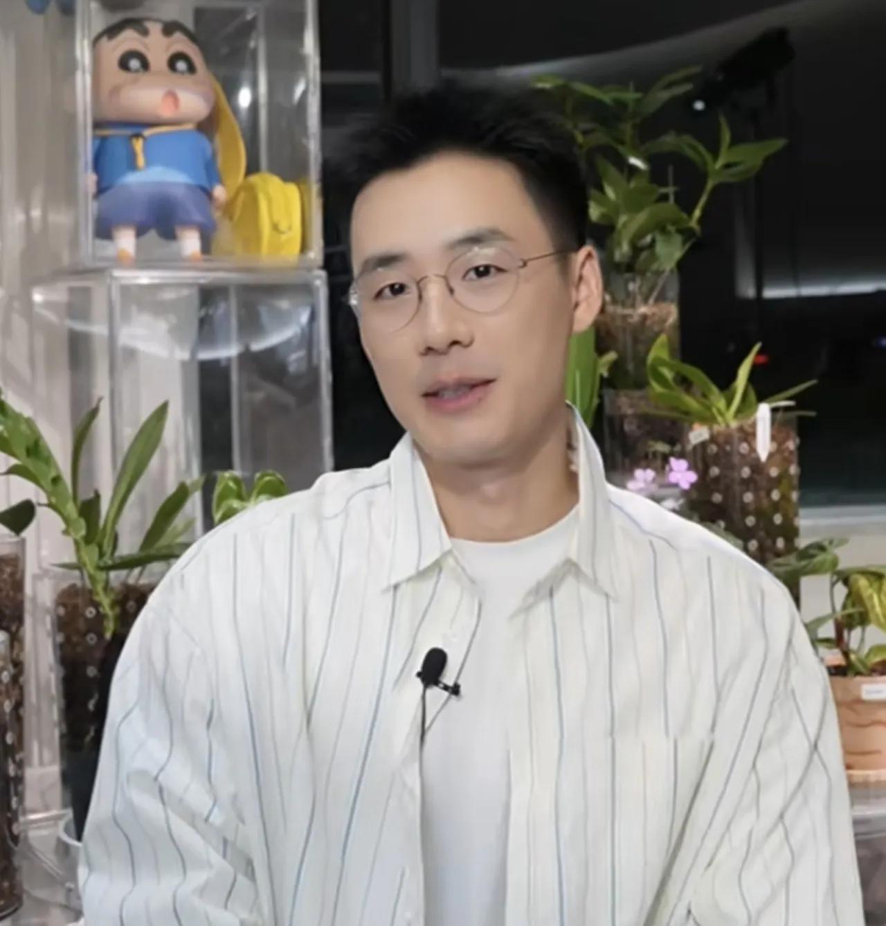 原来顿顿已经提过5次离职了！

顿顿接受采访说自己之前已经提过五次离职了，以前提