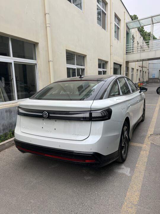 你们买的大众ID.7 PRO多少钱，15.4万贵不