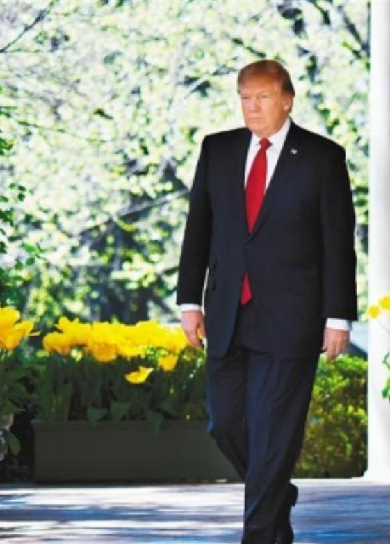 美国众议院曾经通过一项法案：如果中国以武力推进台湾统一，美国就要公布中国精英们的