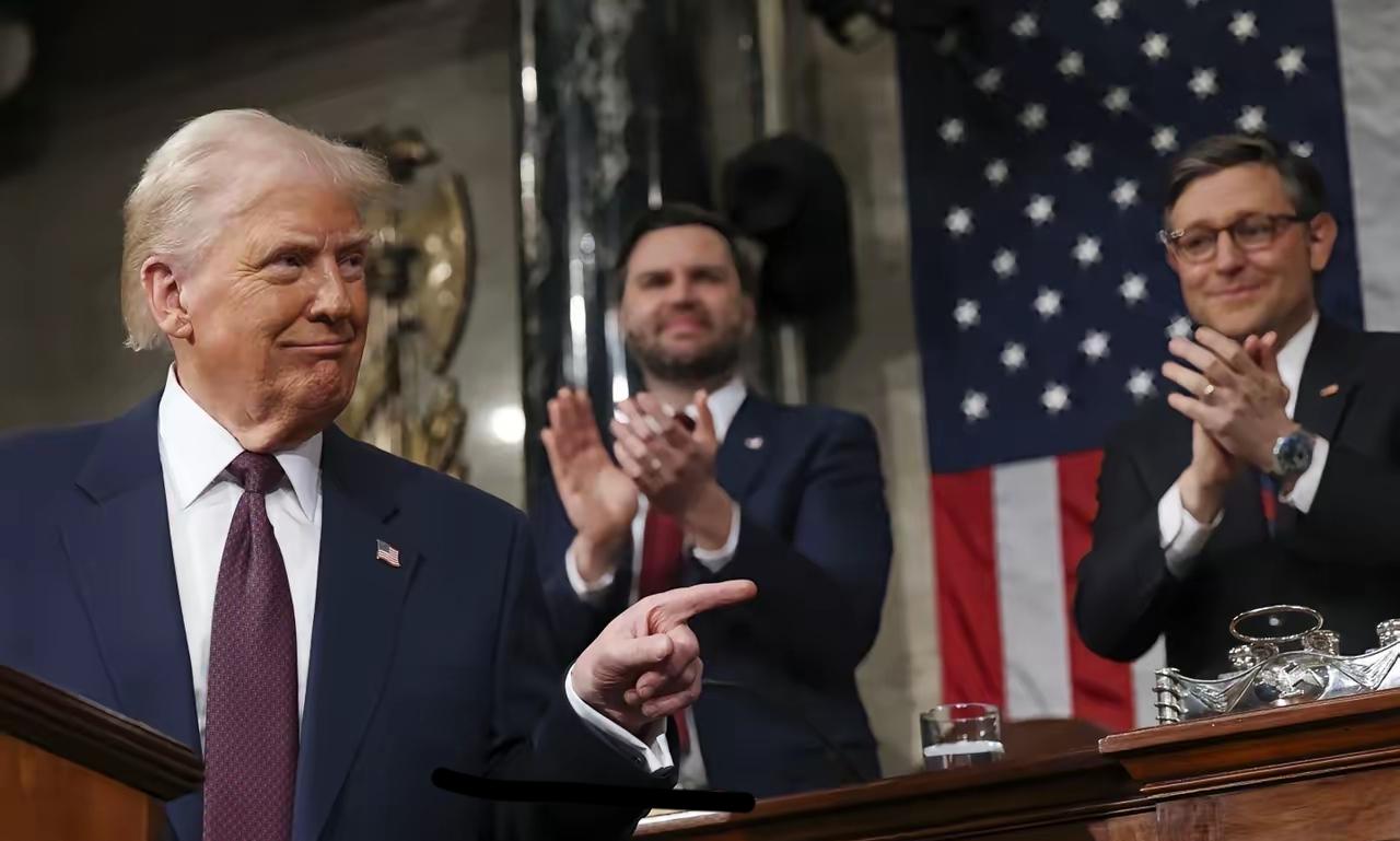 美国总统特朗普又发文了

2025年11月9日早上，美国总统唐纳德·特朗普在社交