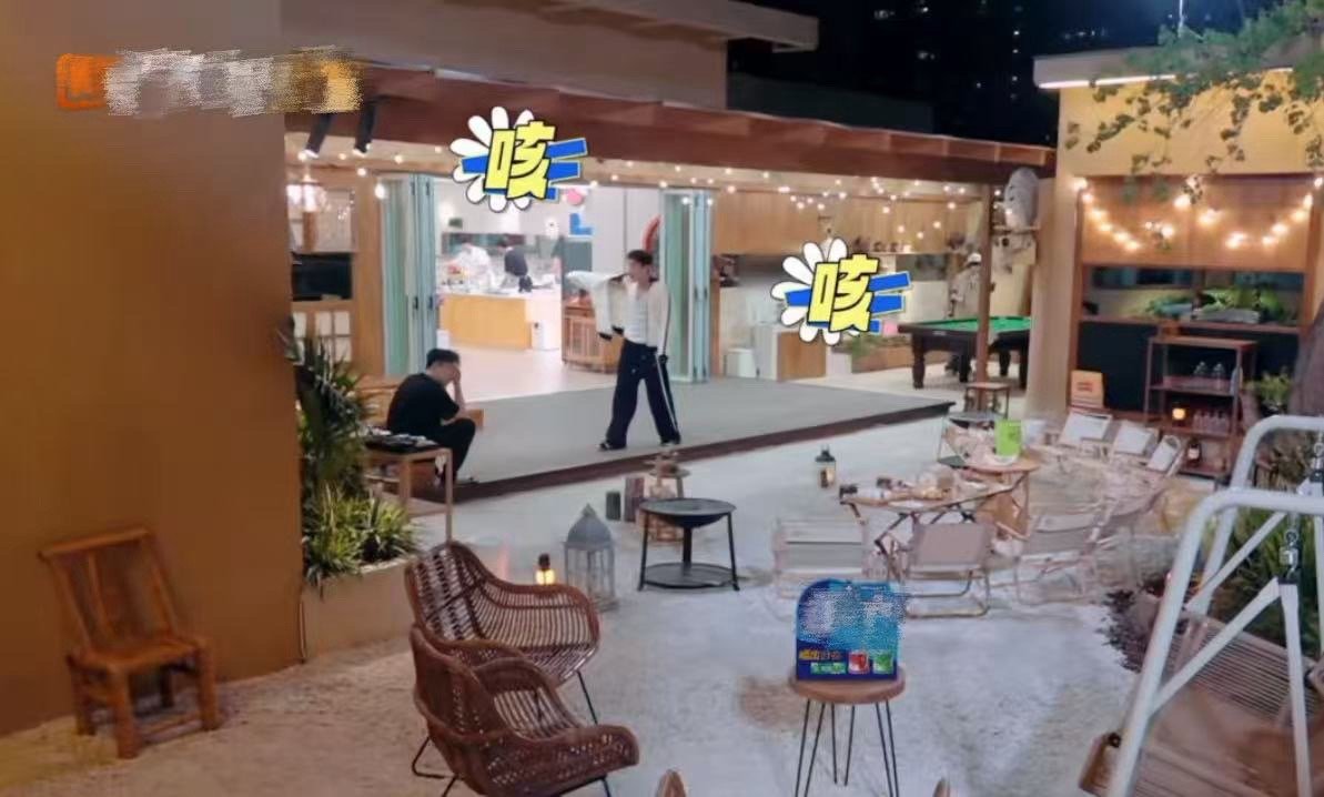 又一个被粉丝喊话找金主的节目 本以为是美食诱惑，结果成了厨房历险记。辣椒炒肉一下
