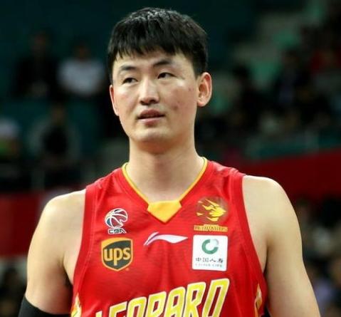 从即日起，顾全荣将执掌深圳男篮教鞭。
顾全2010年开始效力深圳男篮，可以说是深