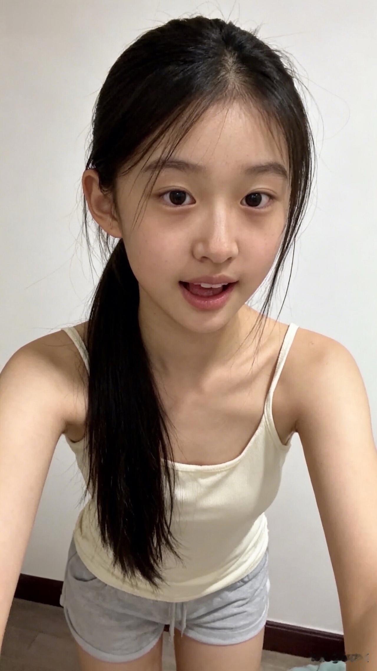 Hello [送心][送心]温柔清新穿搭 清秀文静穿搭 清秀的女孩子是什么样子的