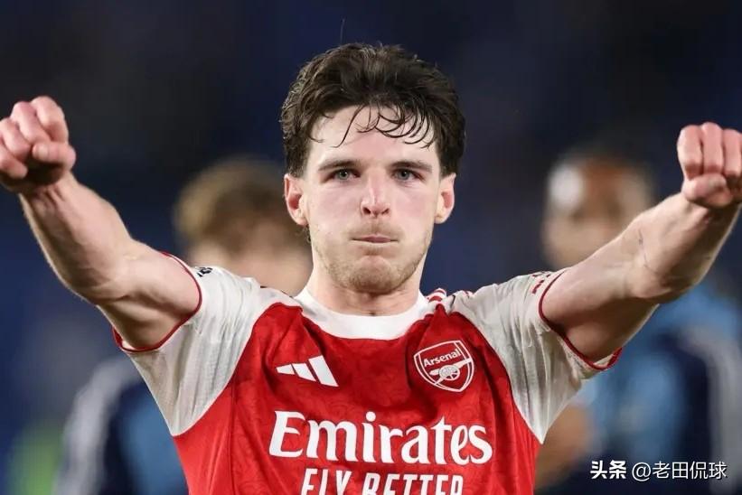 阿森纳一夜之间扩大领先优势…随着阿森纳客场1：0战胜布莱顿，而曼城则在主场被志在