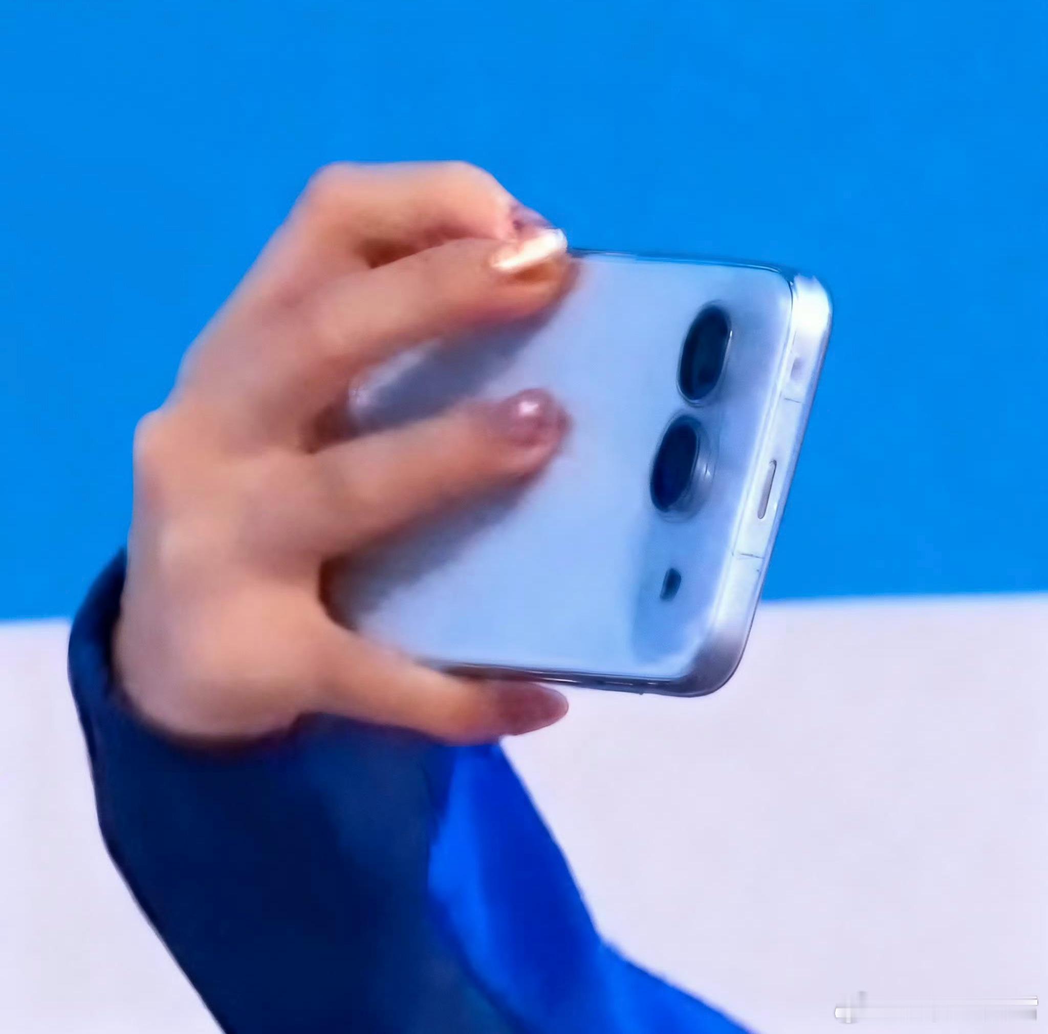 毫无疑问这就是荣耀500真机，双摄的话那就是标准版，和之前曝光的消息给对上了吧，