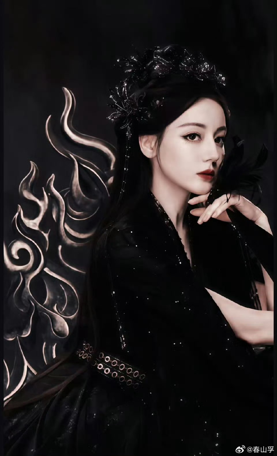 迪丽热巴迪丽热巴剧中初遇陈飞宇想让他死 从“想让他死”到宿命纠缠，热巴精准拿捏贺