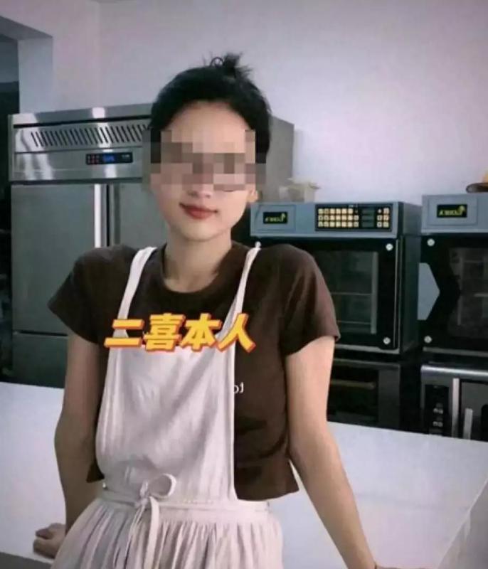 真离谱！江苏启东一位 33 岁的甜品店老板娘，出轨店内 18 岁暑假工。肆意放纵