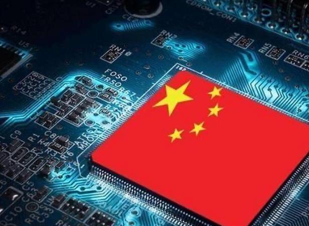 发现一个特别讽刺的规律：但凡中国科技有重大突破，快摸到美国霸权天花板了，第一批跳