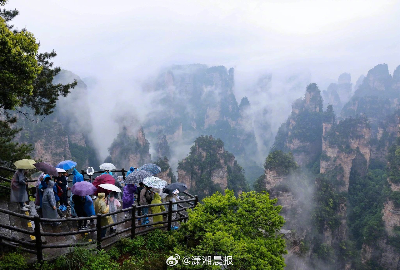 【#湖南文旅消费新场景是什么味道#】今年全国两会的政府工作报告提出，创新和丰富消