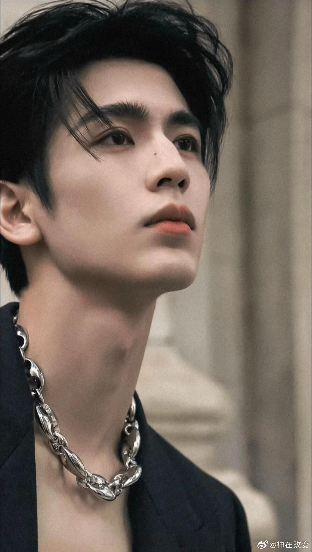 张凌赫  就是说谁还能给我帅上天的神图啊！想拥有10000张张凌赫｜ 