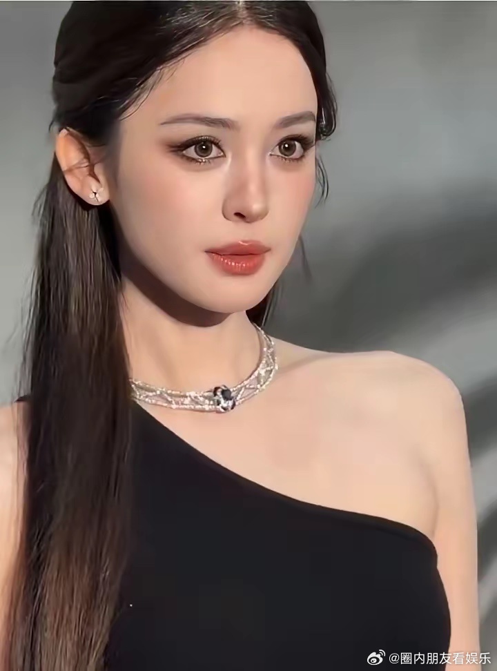 我有预感，古力娜扎早晚能成为顶流，不是因为她美貌出众，而是她终于开窍了在演戏这条