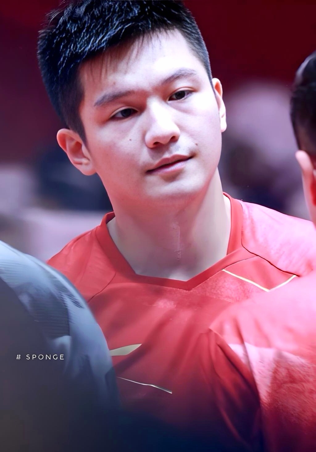 2018雅加达亚运会号称“青春风暴”。21岁樊振东作为绝对领军带队出征。刘国正当