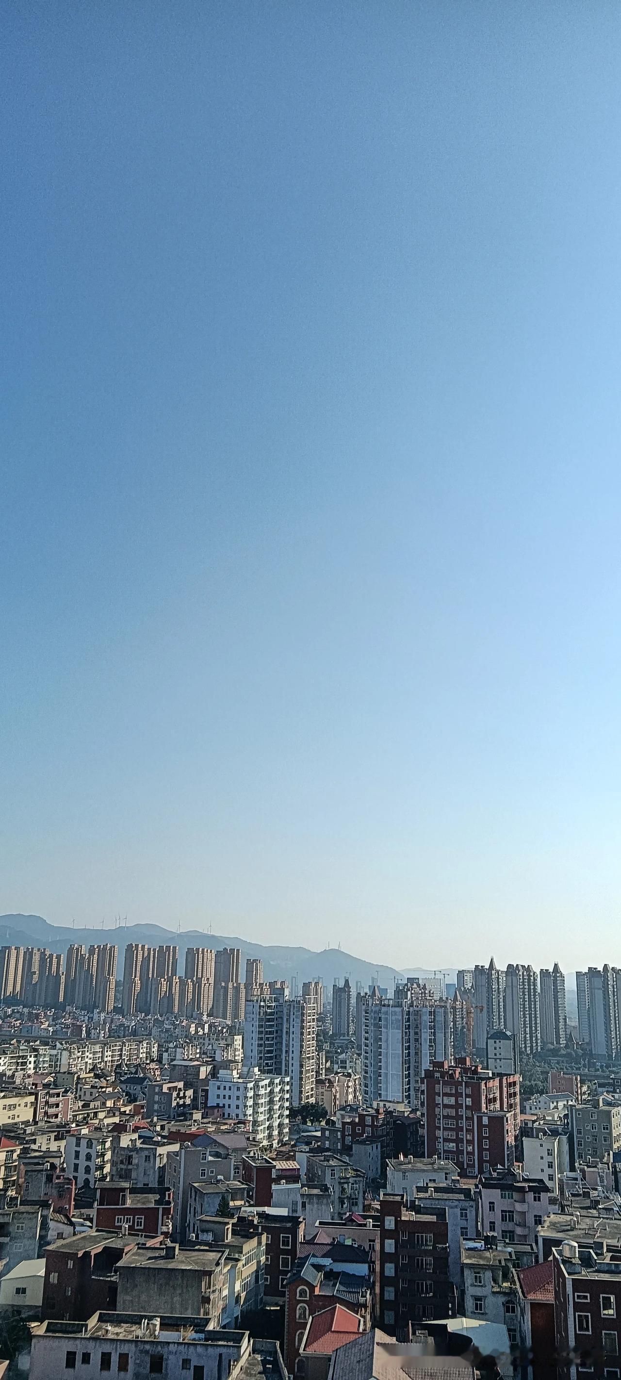 尉蓝的天空，暖暖的冬日