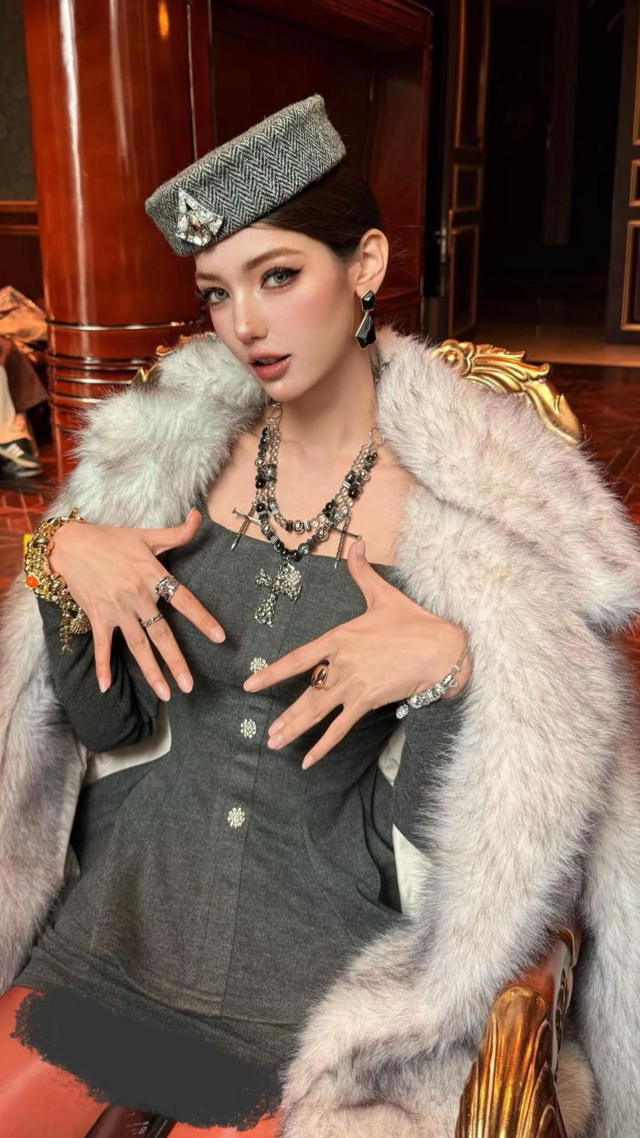 刻上我名字的戒指