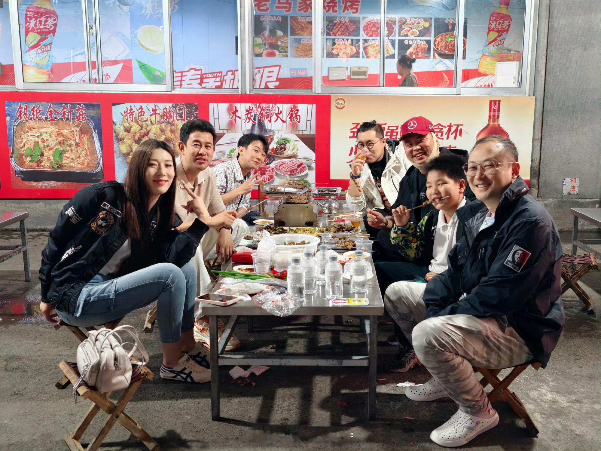 山东同事们的座驾。毕竟干着汽车媒体这一行，同事们提车，公司多多少少都会有一些补贴