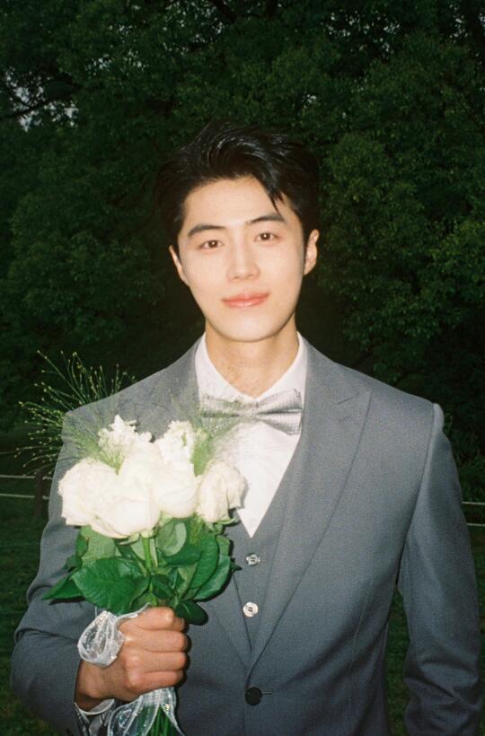 小说里A市的新郎