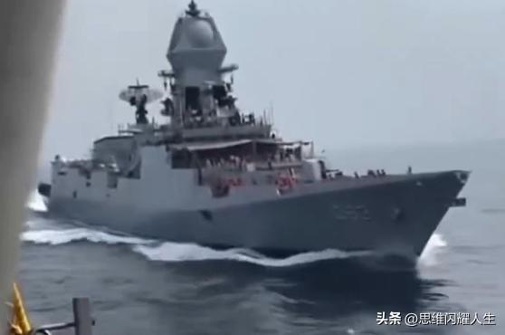 印巴海军相撞，三哥海军这次又肉疼了！[我想静静][我想静静][我想静静]你说自家