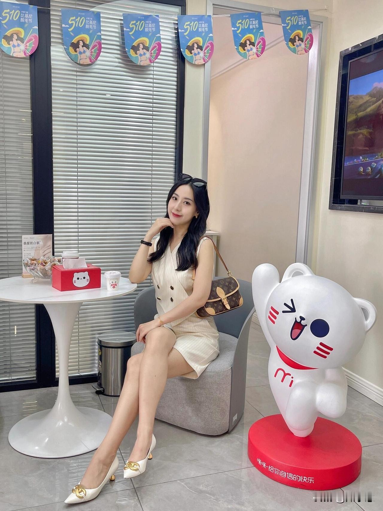 比基尼脱毛！快乐做辣妹啦！
冬天到了！ 阳光，沙滩🏖️ 海边比基尼！
想想都觉