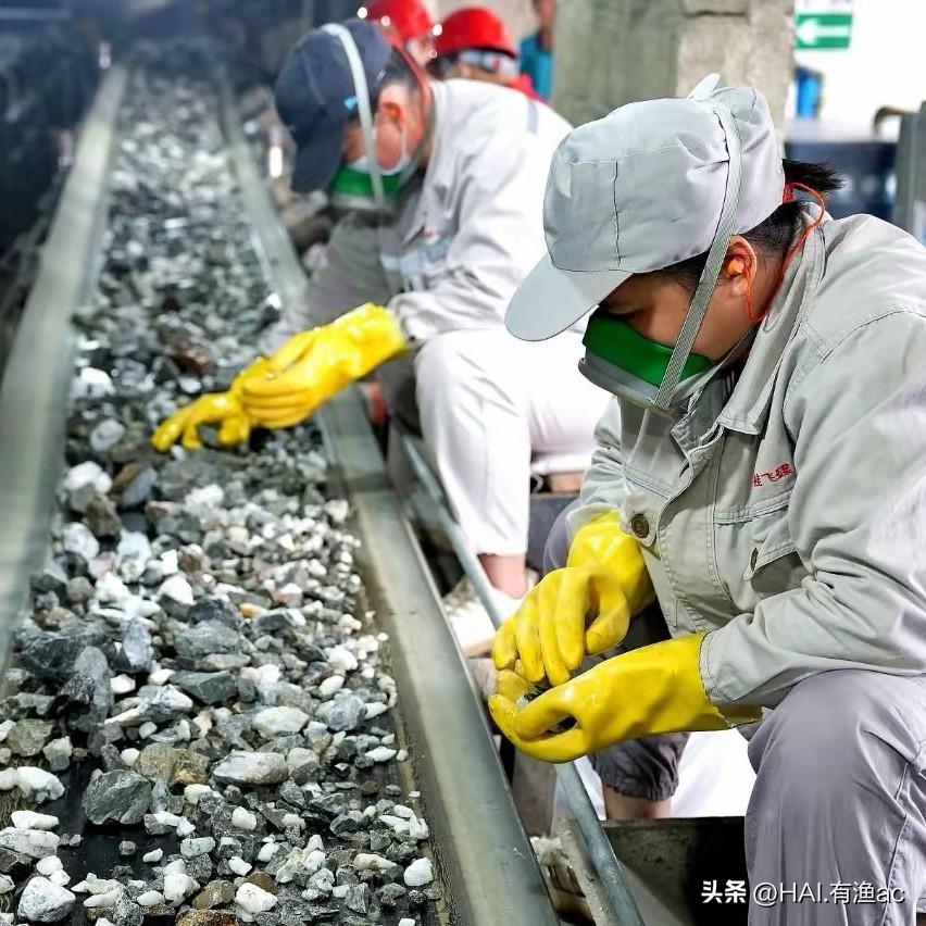 不可替代与刚性需求，使钨价涨到了历史性的最高水平

钨价已经从一年前的"白菜价"