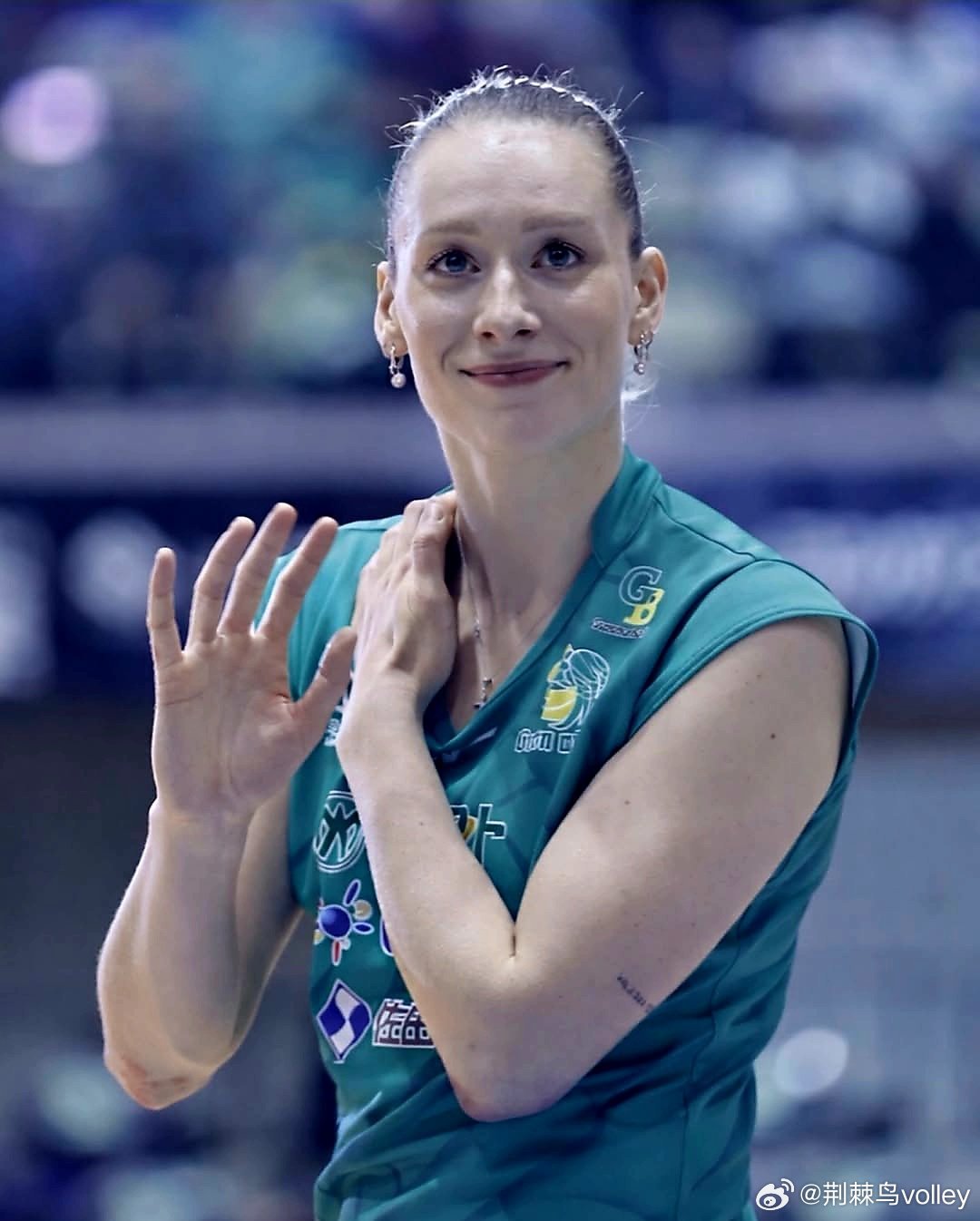 罗赞斯基日本SV联赛得分突破1000分！ 😳  她仅用43场常规赛（代表Gun