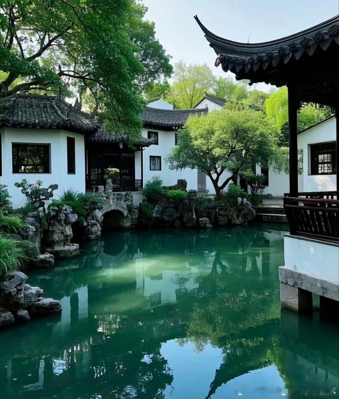 光影苏州是一场实景电影大片苏州城盛夏解锁电影级别画面盛夏来苏州，直接闯进实景电影
