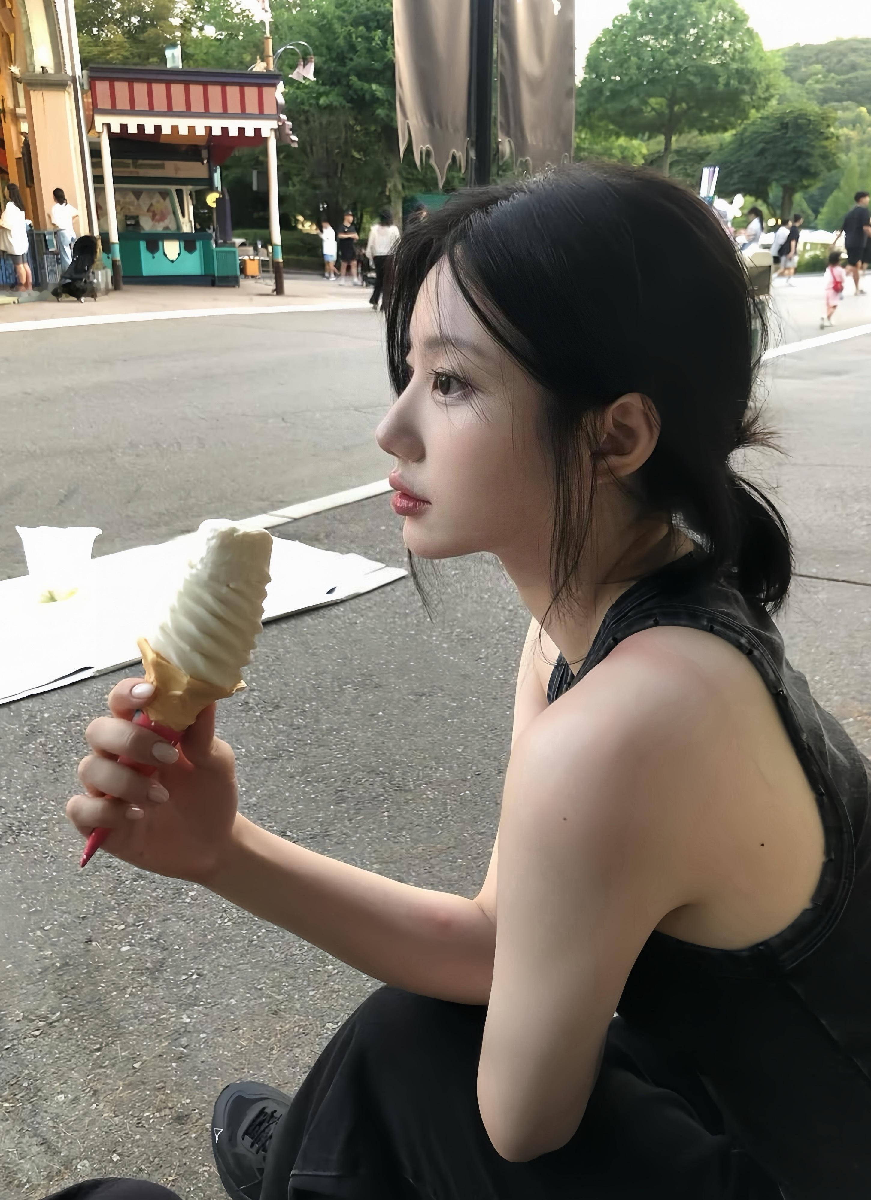 翻山越岭再也找不到 像你一样的存在 