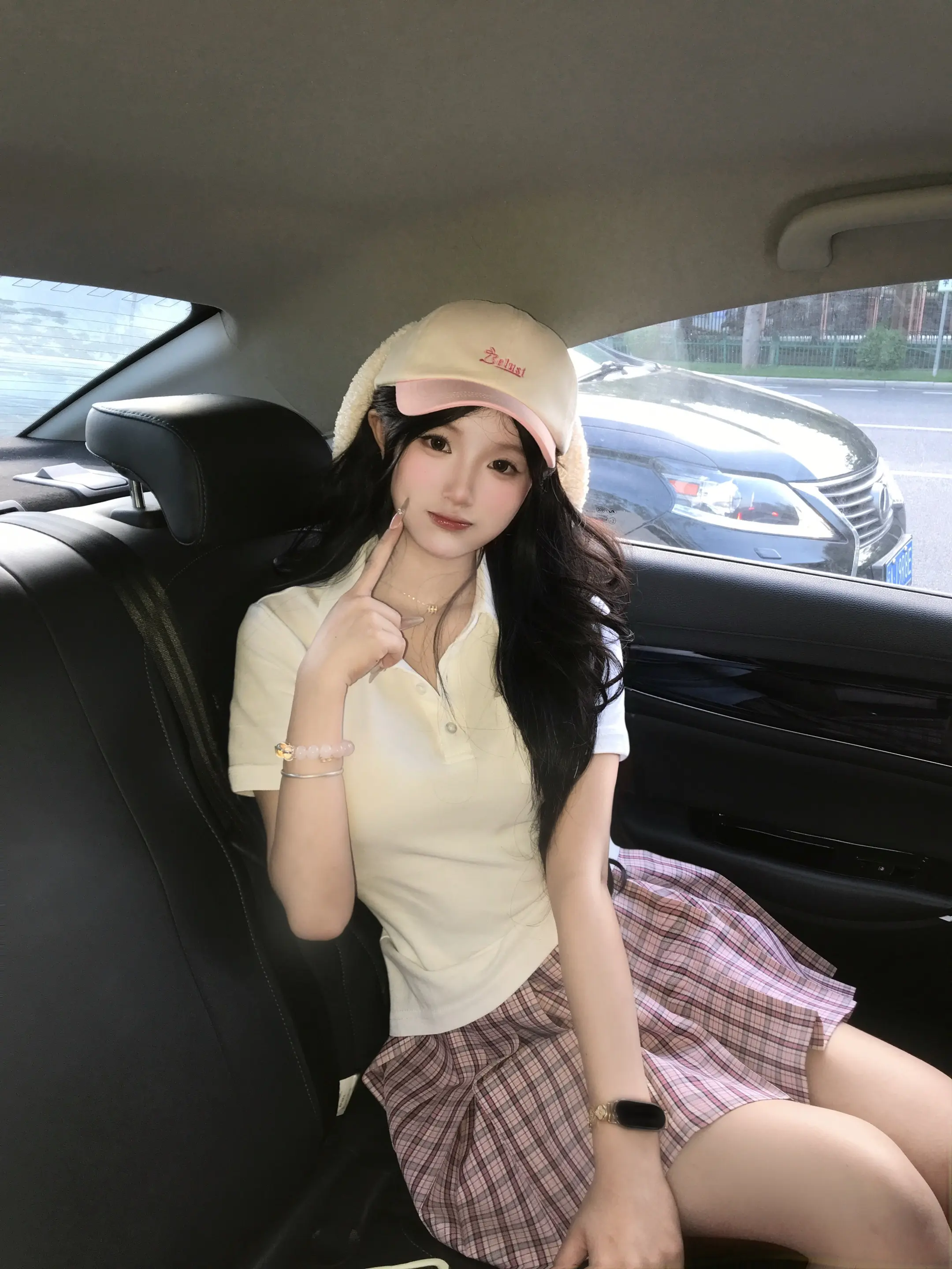 如果我现在公布恋情会有多少人走向天台 我真的太爱发一些说了就会挨打的话...