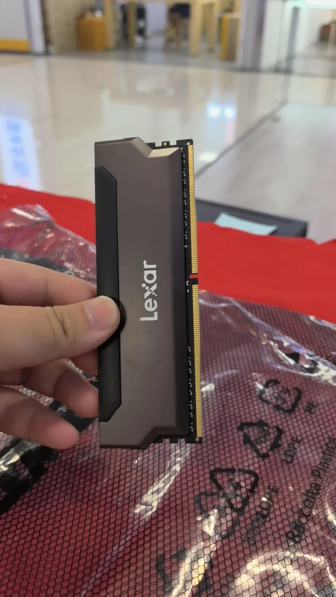 内存终身保修，注意，不是的都有问题
