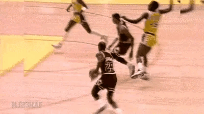 那个年代的短球裤真好看，，，，，充满了灵性！