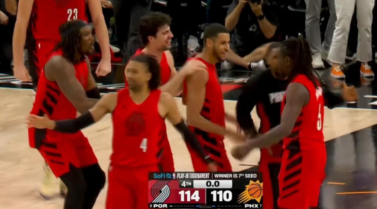 惊天大冷门，格兰特压哨暴扣，阿夫迪亚神勇无敌，开拓者114比110险胜太阳晋级季