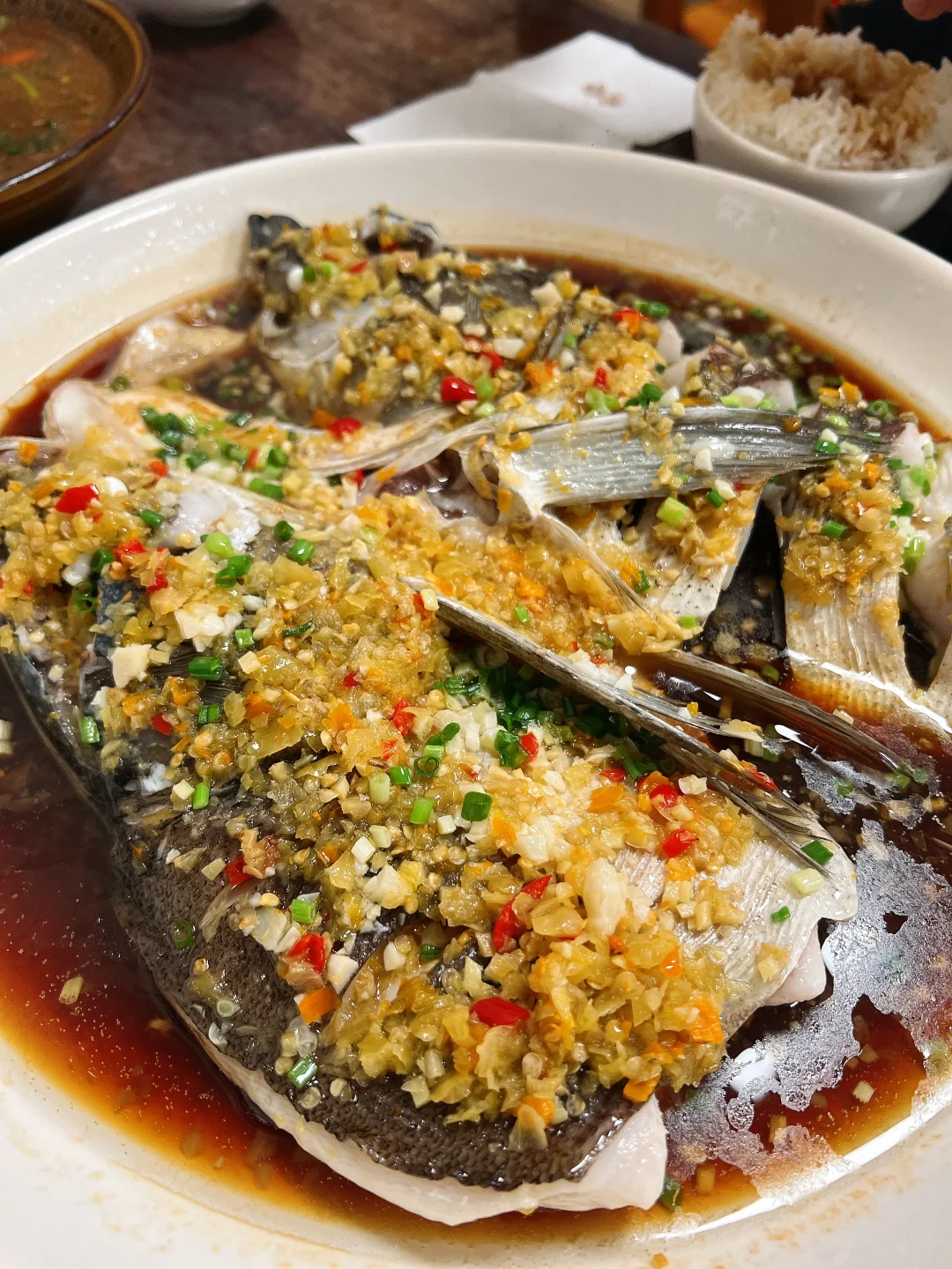 失踪人口回归 | 每晚爆满的湘菜馆是咋回事
