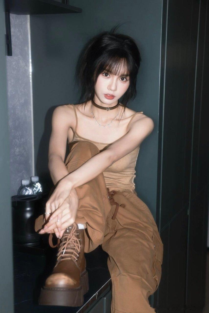 鎏光盛典直接把短剧顶流都凑齐了！余茵郭宇欣的颜我能看一天，这阵容也太豪华了吧 