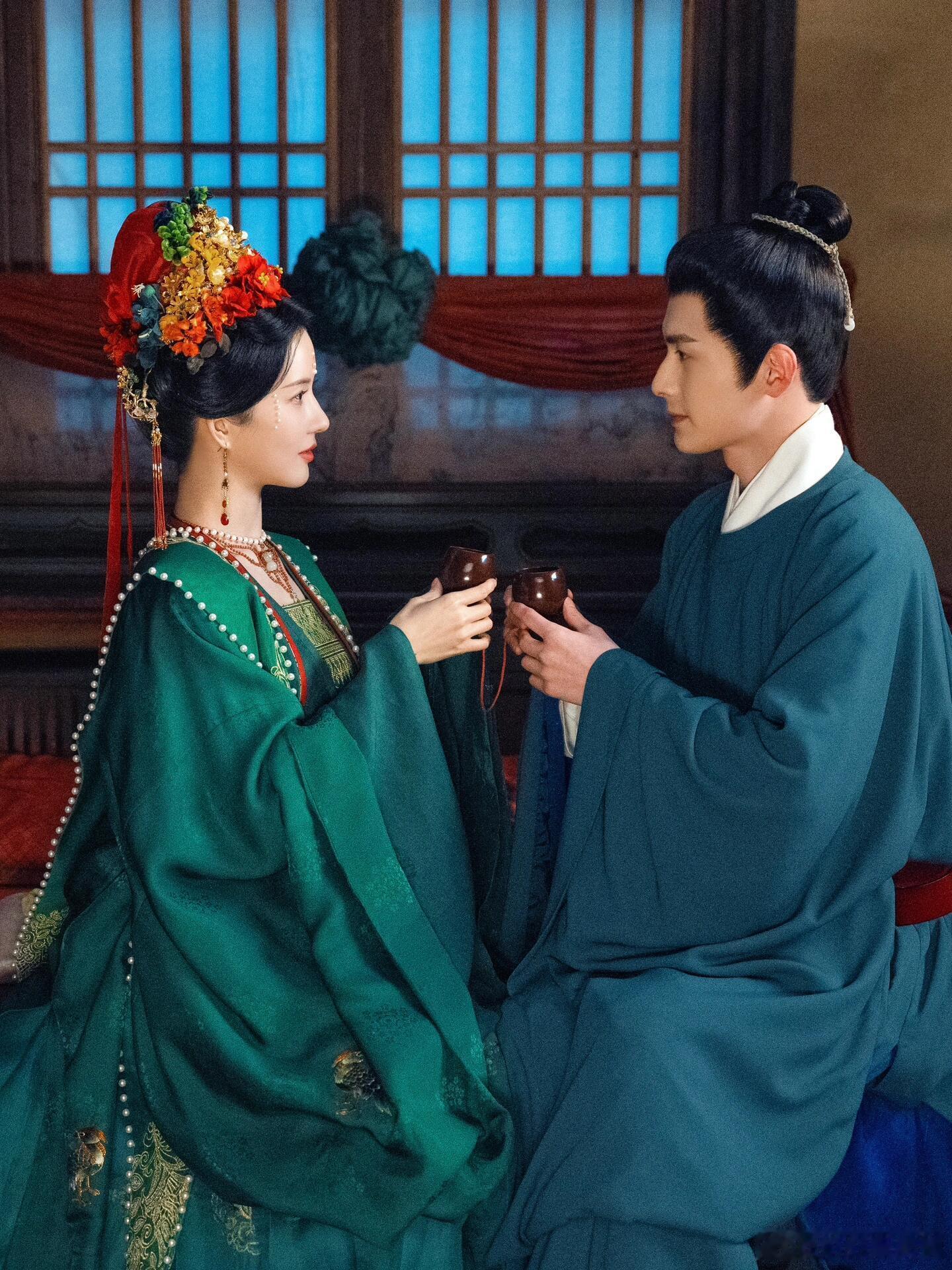 昭华熙时[超话]  昭华熙时  是昭华熙时大婚图耶 这也太般配了吧 