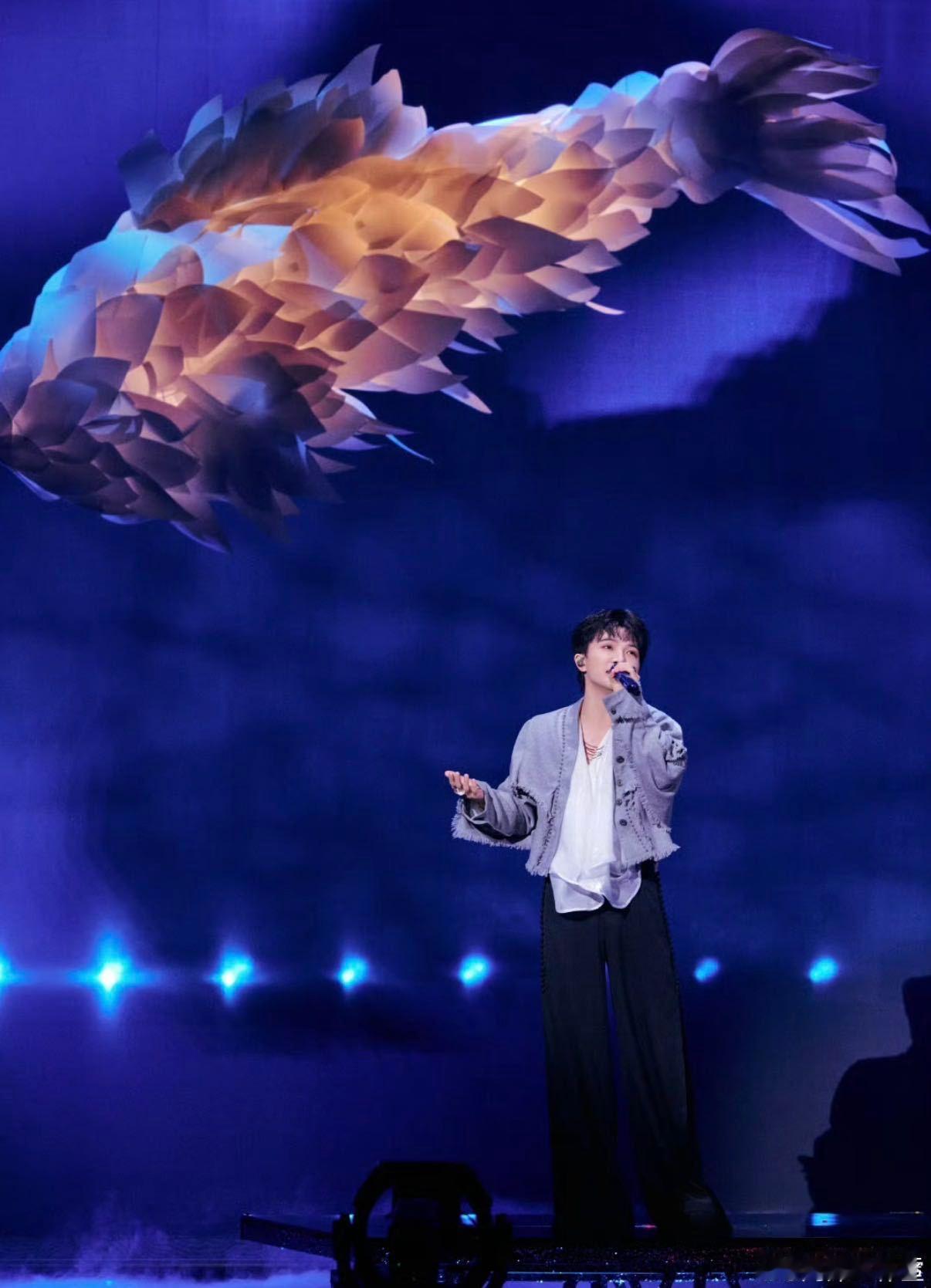 周深演我听朋友分手的反应 救命！周深演我听朋友分手的反应太传神了！一边心疼朋友，