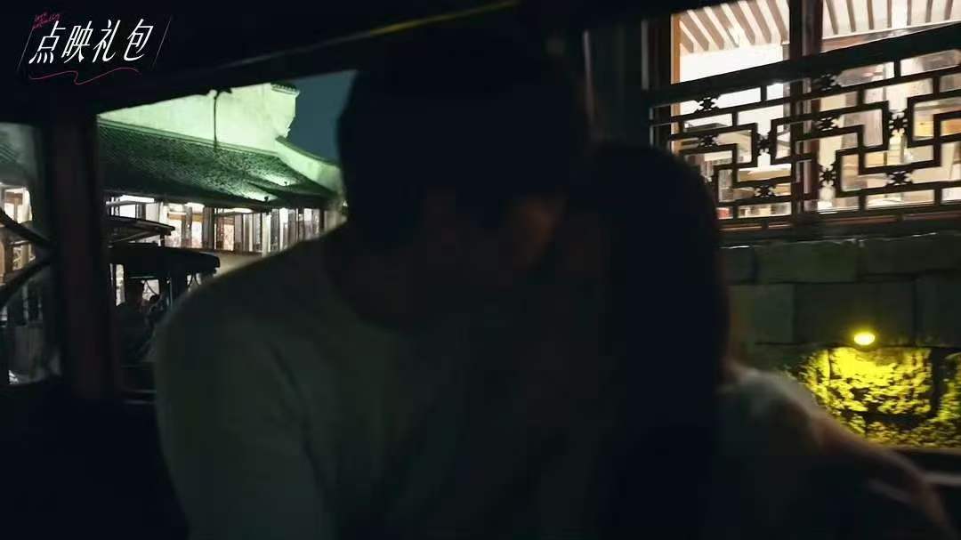 柳柳周佑凌一直黏在一起柳柳周佑凌一起过生日好甜蜜的热恋期 